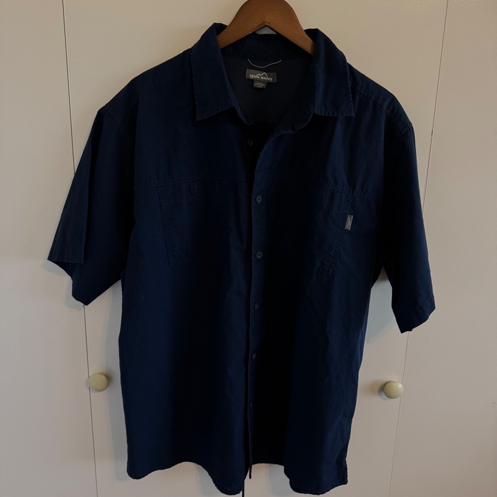 Eddie Bauer Mens XL Navy Blue Short Sleeve Button Down Fishing Hiking Shirt